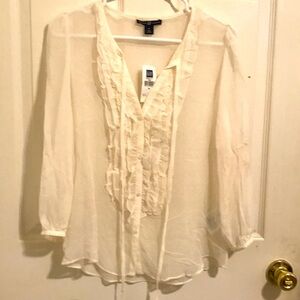 GAP LONG SLEEVE IVORY RUFFLED FRONT VNECK BUTTON DOWN SUPER SHEER BLOUSE SIZE M
